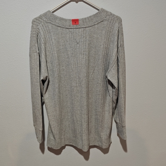 Andrew Marc NWT Sweater Medium Gray Pullover Oversized Comfy V-Neck - Picture 3 of 6